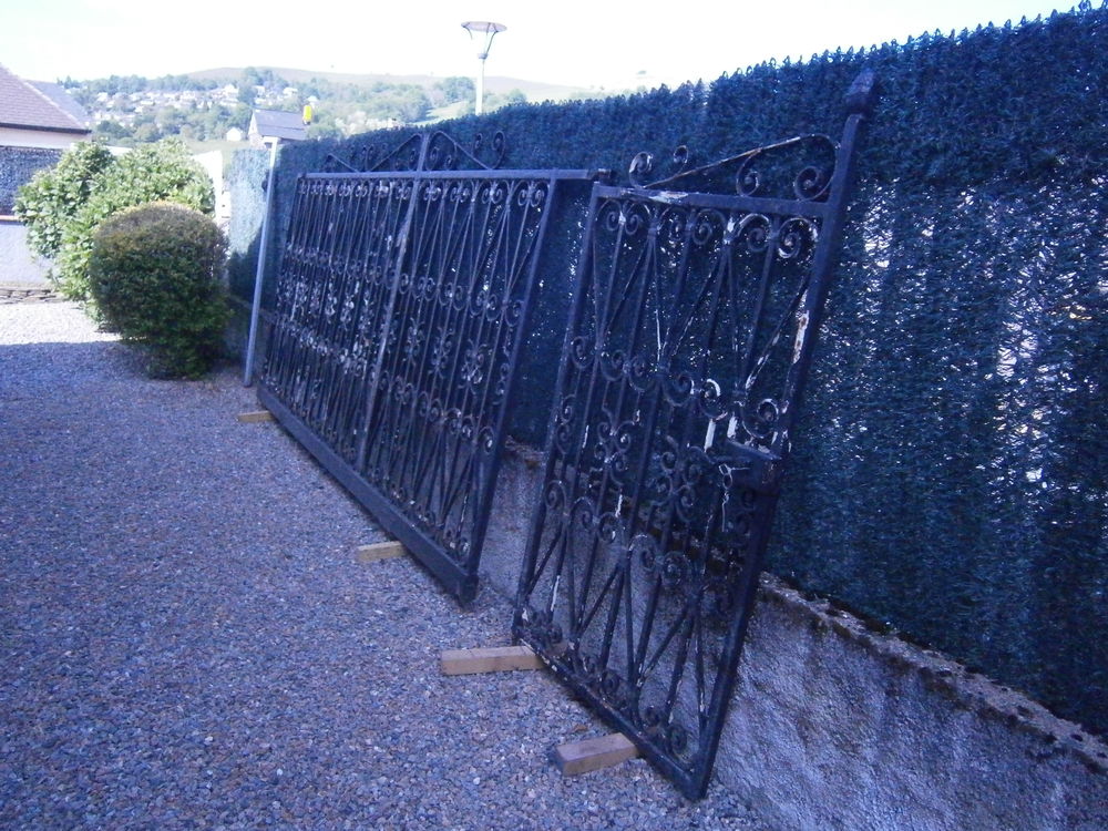  portail et portillon fer forg&eacute; artisanal Bricolage