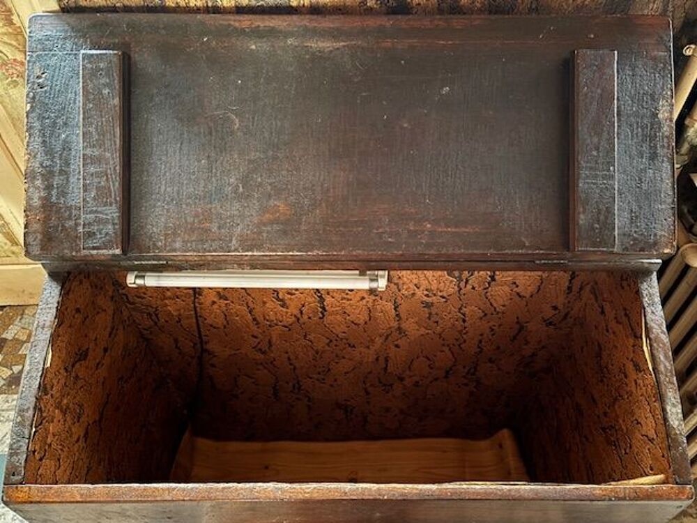 Meuble bar avec &eacute;clairage int&eacute;gr&eacute; Meubles