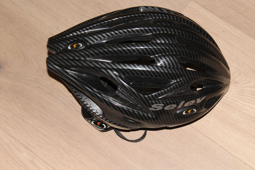 Casque velo selev 2025