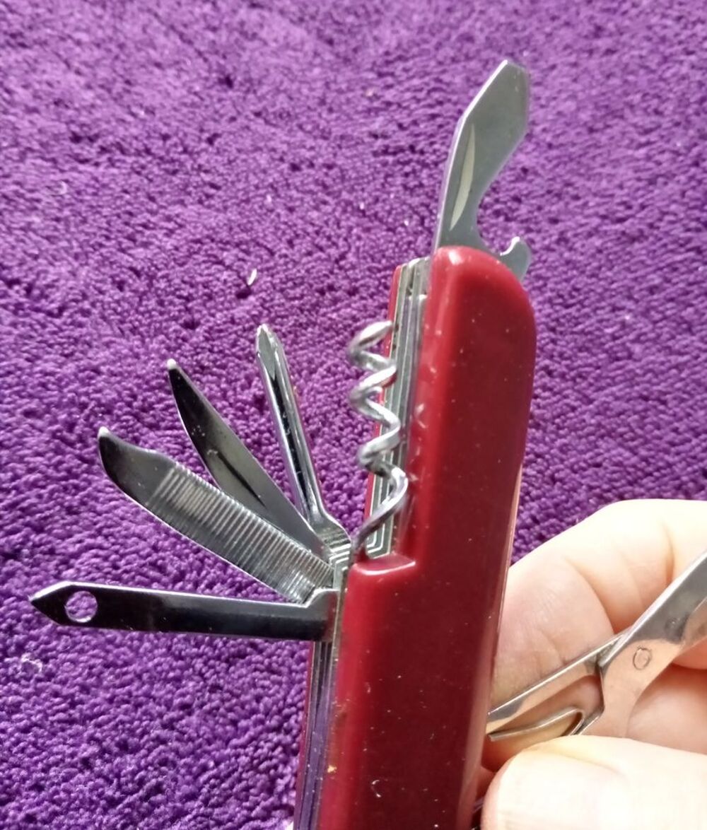 Couteau multi fonction 13 outils Bricolage