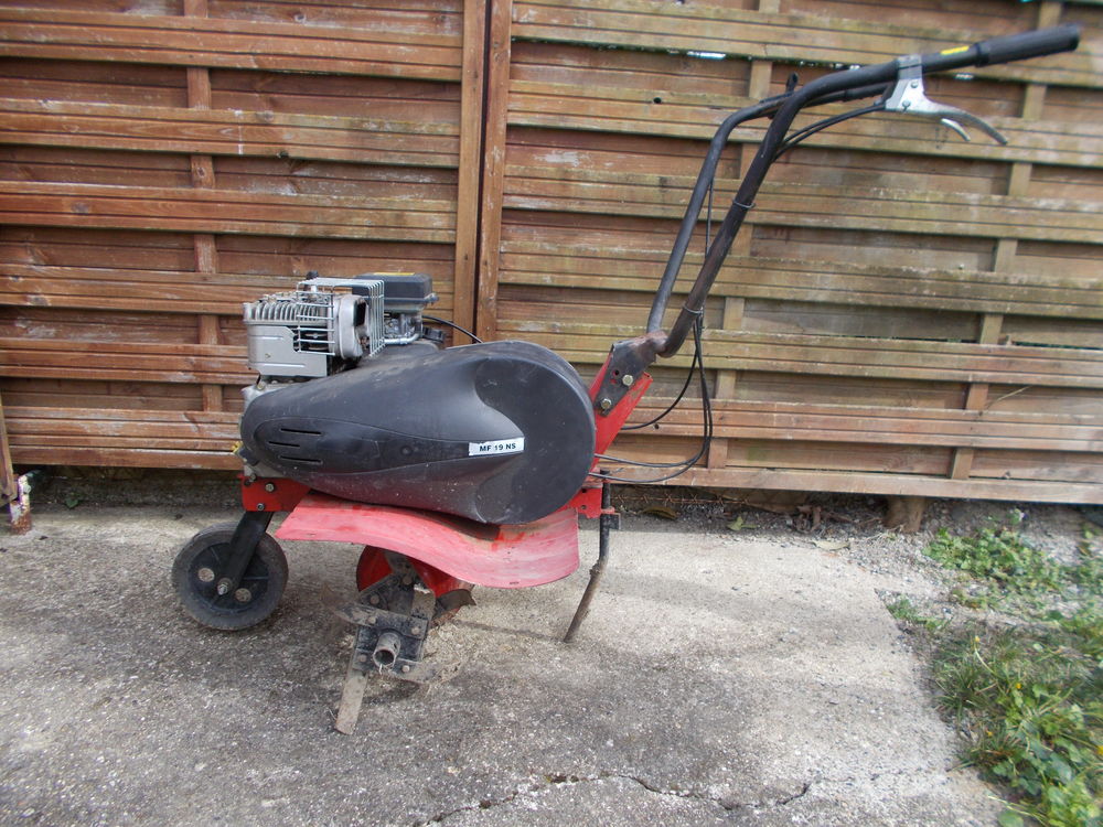 MOTOCULTEUR MARCHE AV/AR Jardin