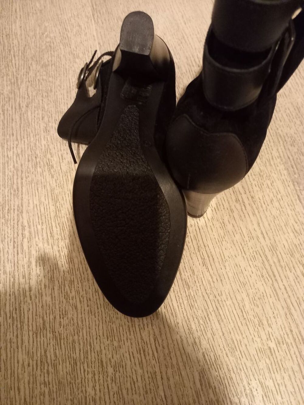 Bottines &agrave; talons Chaussures