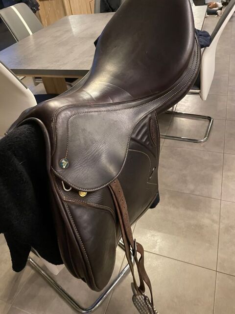 Selle prestige versailles 1450 Cessy (01)