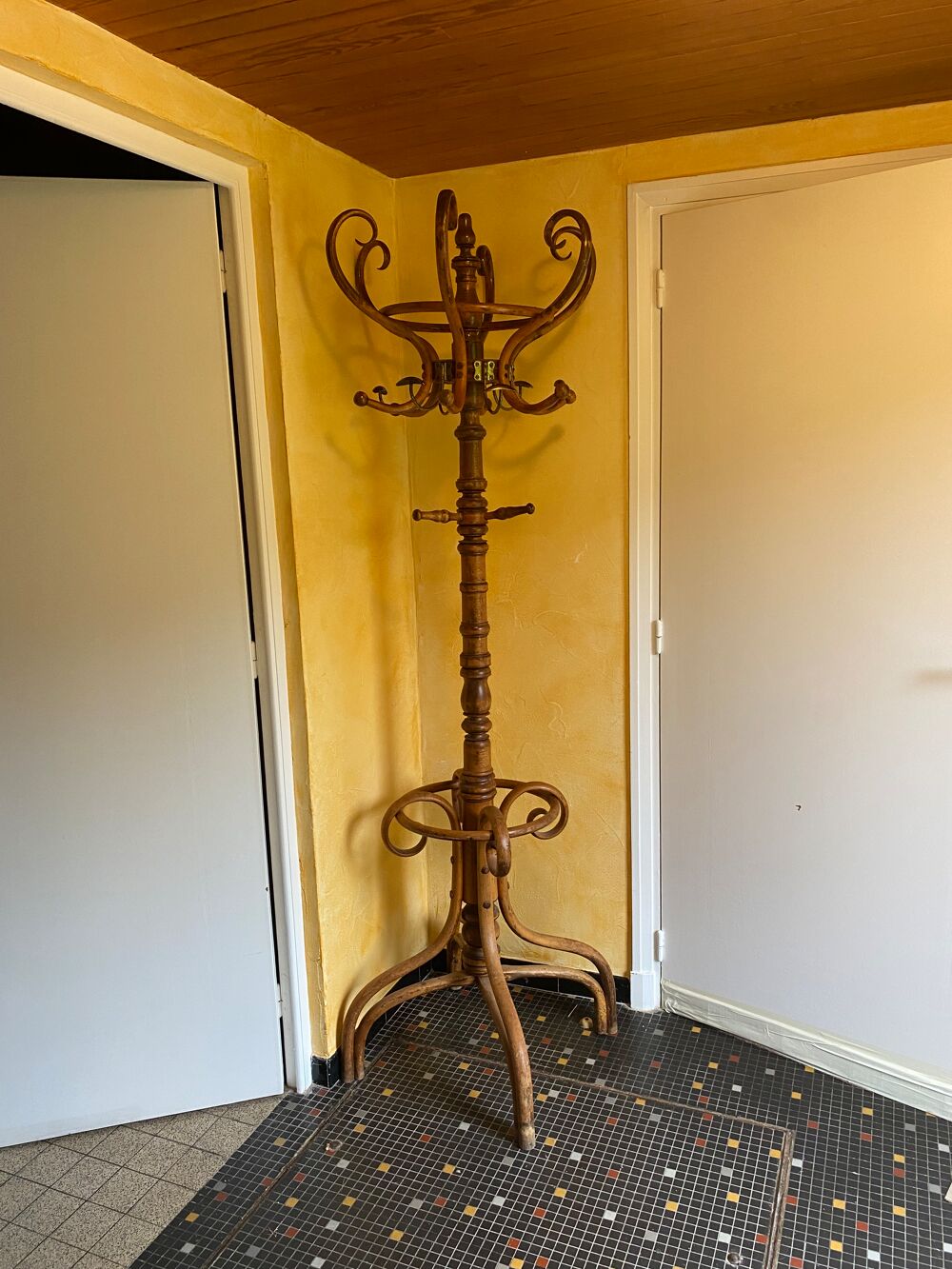 PORTE - MANTEAU THONET Meubles