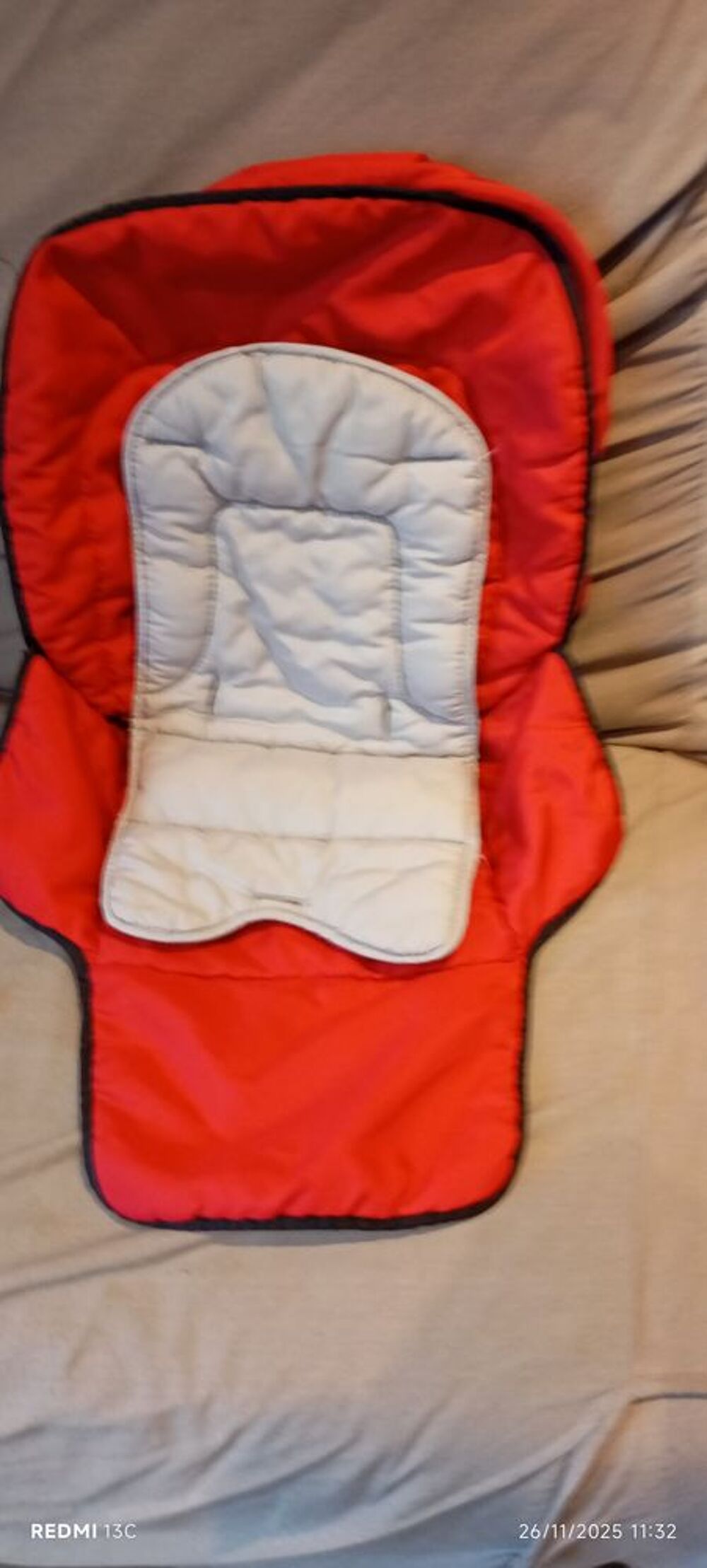 chaise haute Pu�riculture