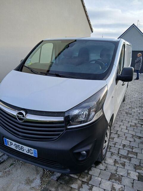 Opel Vivaro VIVARO CA F2700 L1H1 1.6 CDTI 125 CH BITURBO ECOFLEX S/S PACK CLIM + 2017 occasion Aum&eacute;nancourt 51110