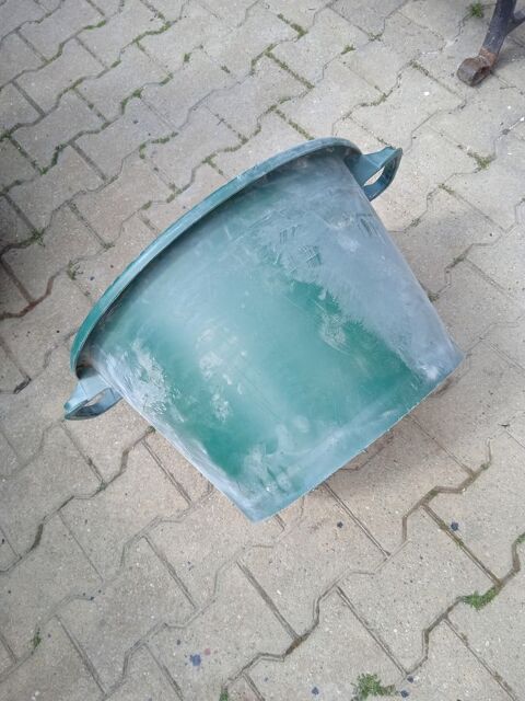 baquet/baille/bassine 15 �guilles (13)