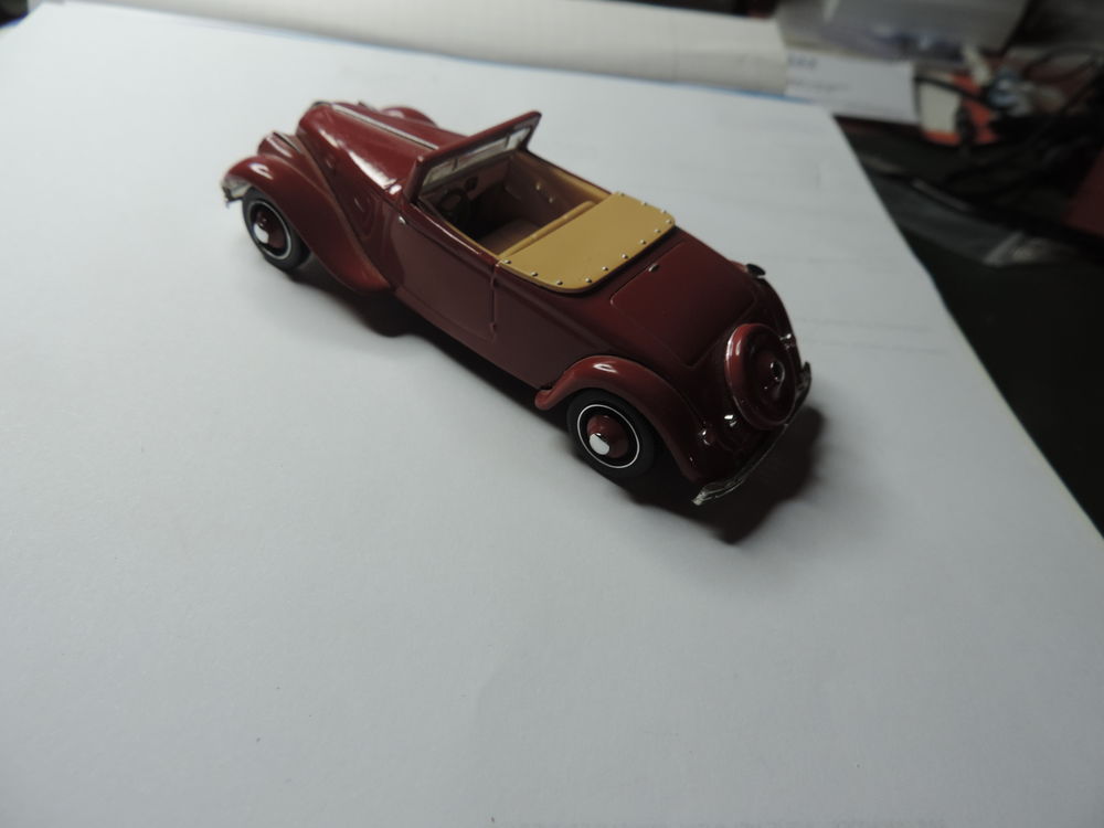 CITROEN TRACTION - CABRIOLET - 22 CV - Echelle : 1/43 &egrave;me 