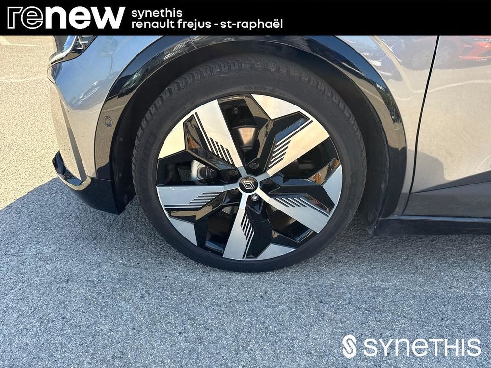 M&eacute;gane Megane E-Tech EV60 220 ch super charge Techno 2023 occasion 83600 Fr&eacute;jus