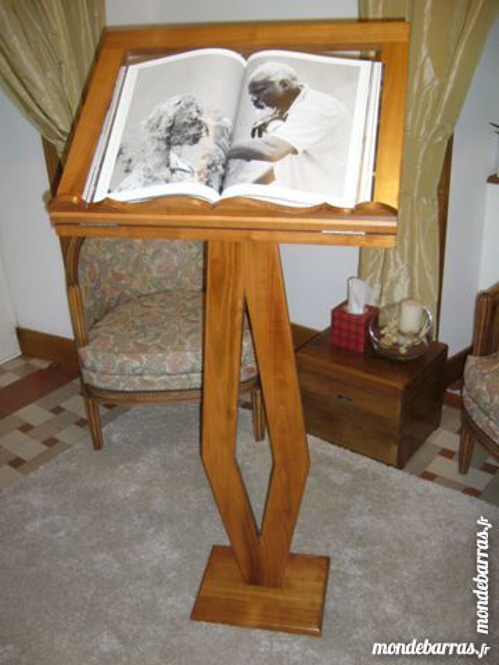 lutrin de lecture sur pied Meubles