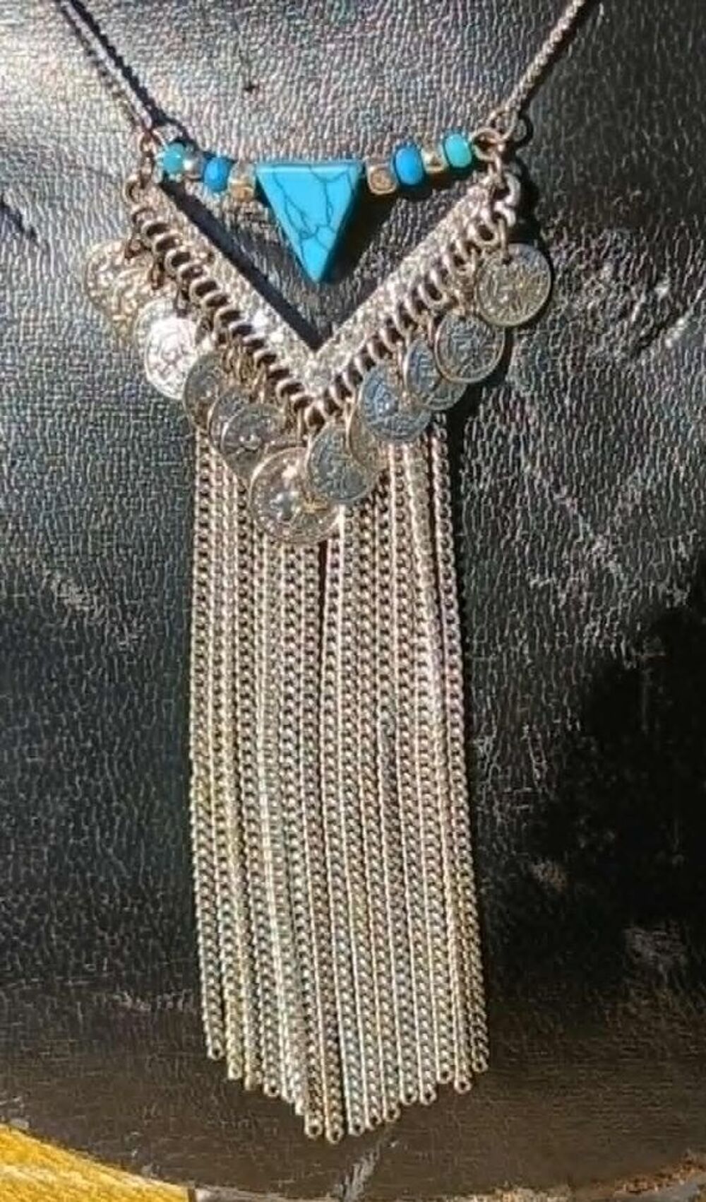 Collier Sautoir Fantaisie avec Grand Pendentif Haut 10,5 cm Bijoux et montres