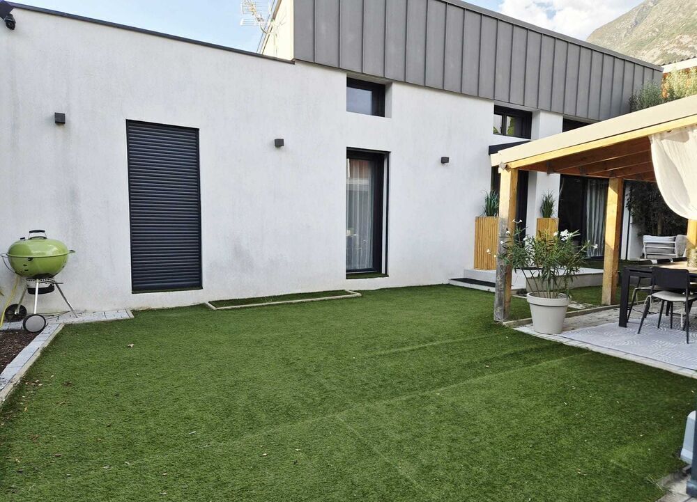 Vente Maison Maison d'architecte de plain-pied Saint-Égrève