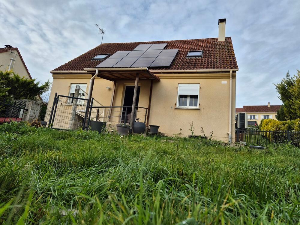 Vente Maison Maison contemporaine de 100 m2 avec piscine ? 230 000 � Sergines