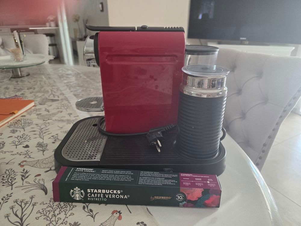 Cafeti&egrave;re NESPRESSO Electroménager