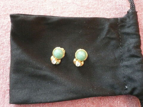 Sympathique paire boucles d'oreilles fantaisie   saisir !!! 0 Le Poir-sur-Vie (85)