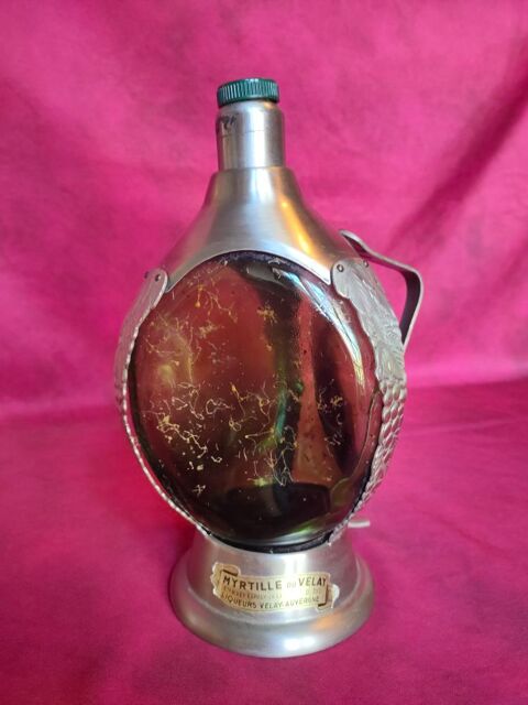 Ancienne bouteille musicale en verre et mtal argent 15 Avermes (03)