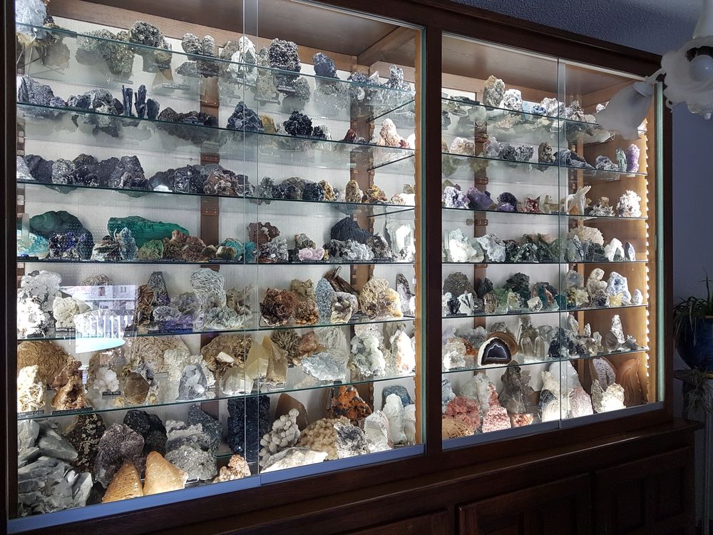Vitrine min&eacute;raux garnie 