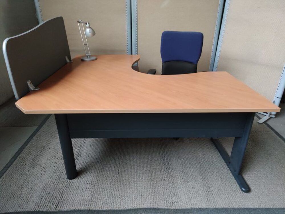 Bureau d'angle avec caisson et s&eacute;parateur Meubles