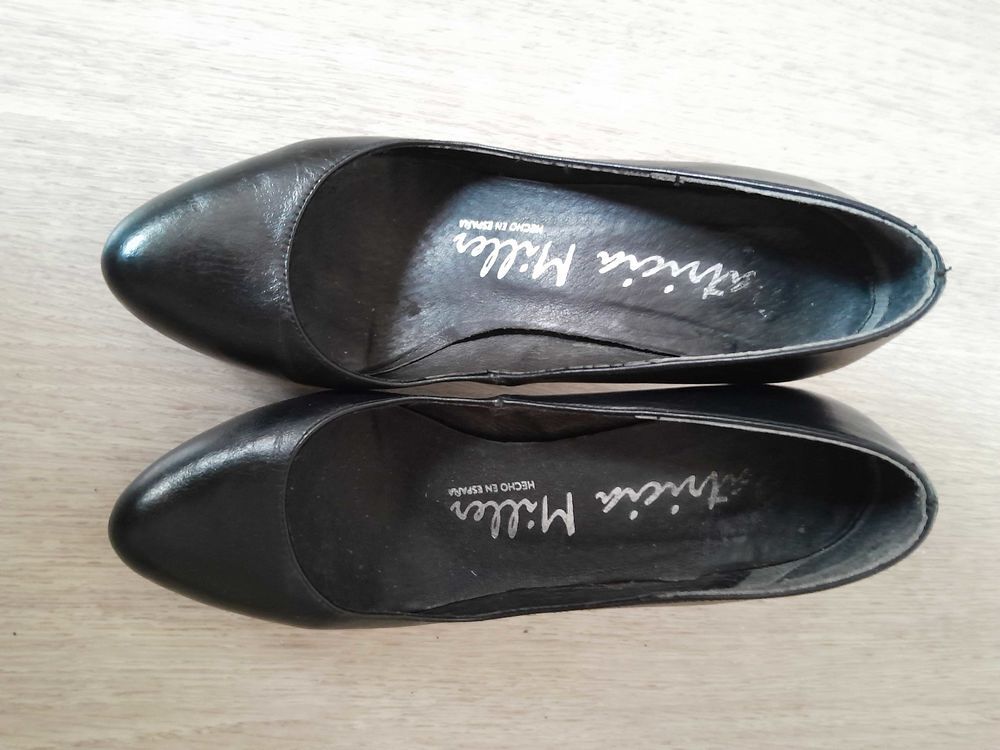 Echange chaussures contre robes Chaussures