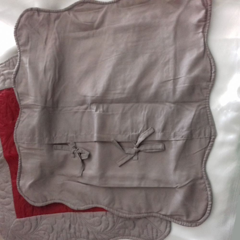2 Housses coussins boutis - Couleur Montagne - 45X45cm- Neuf Décoration