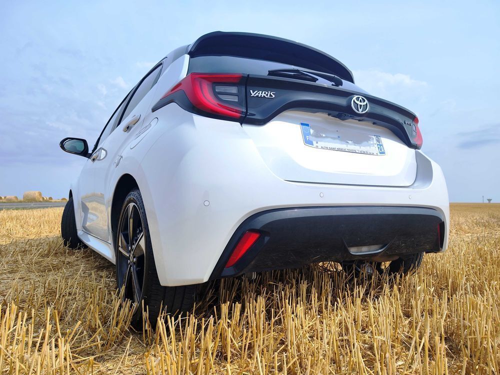 Yaris Hybride 130h Premiere 2024 occasion 14000 Caen