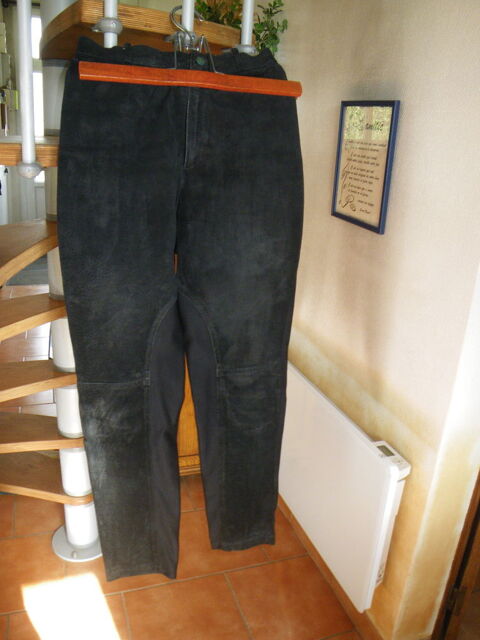 Pantalon Dain Noir et Tissus Savigny-en-V�ron (37)