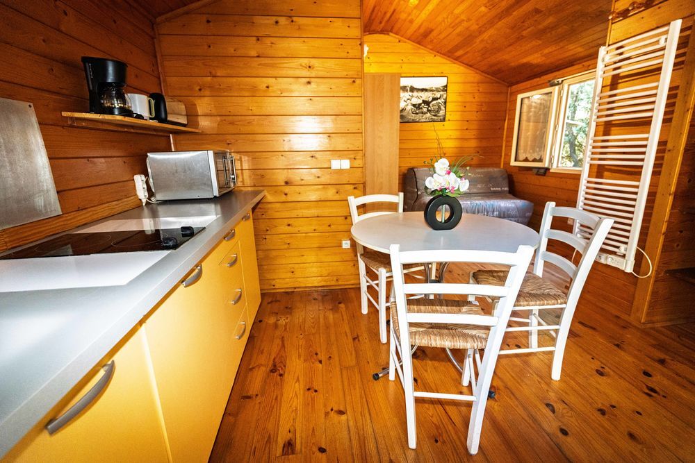 Location Appartement 5mn d'ALES/hôpital/lycee/IMT/pôle méc/ STUDIO SEPT A JUIN 20 Alès