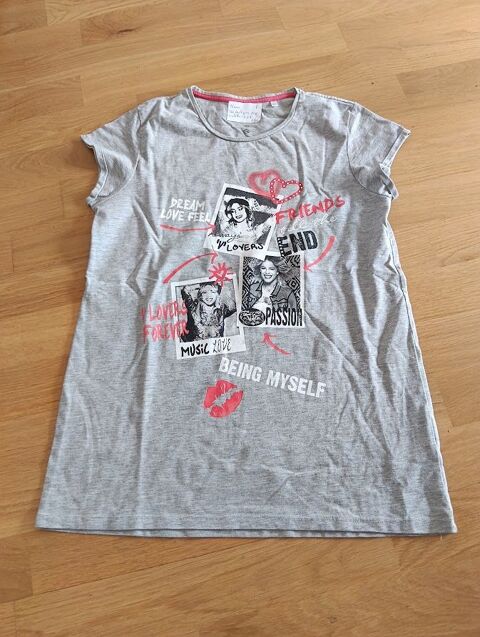 F (258) - 16 ans - Tee-shirt gris - Violetta  C & A  1 Paris 13 (75)