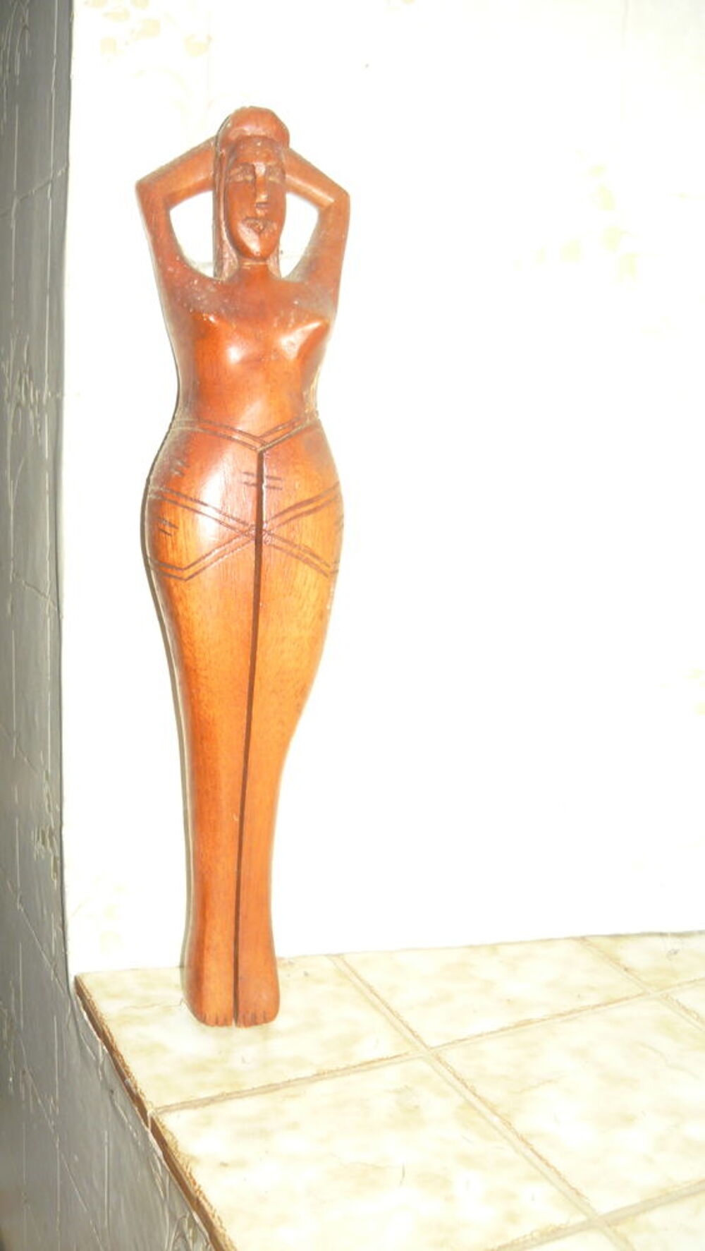 utile fonctionnel d&eacute;co statuette bois Décoration