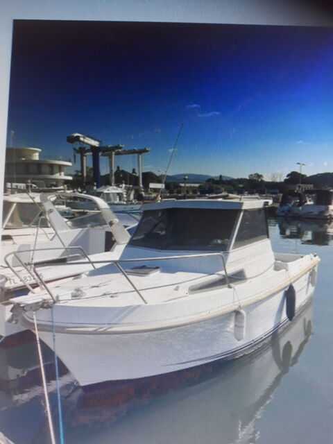 Bateaux à moteur Pêche-promenade 1990 occasion La Londe-les-Maures 83250