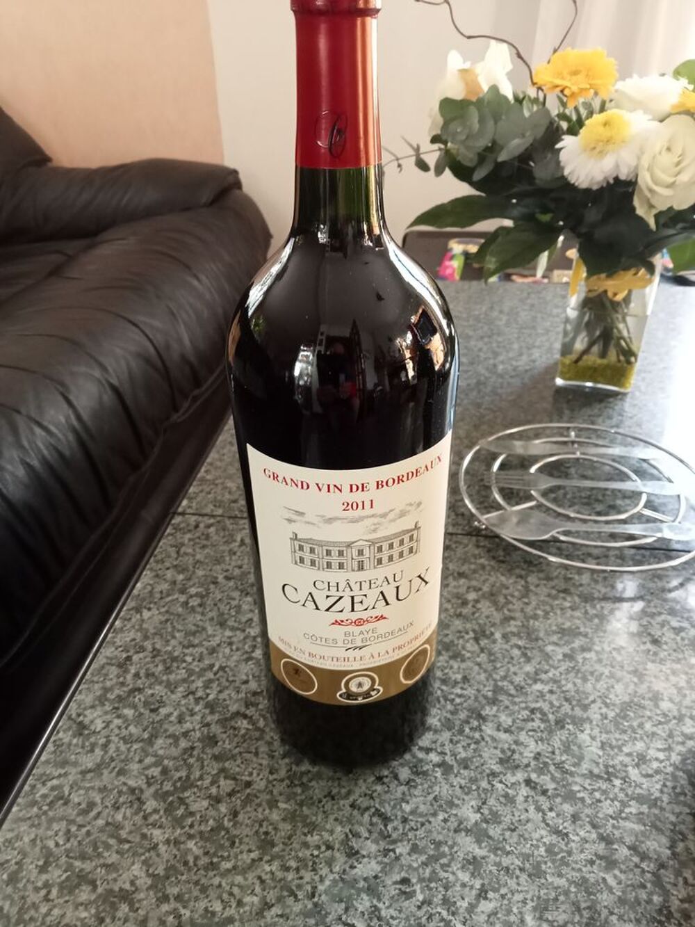 Bouteille de vin Bordeaux en magnum Cuisine