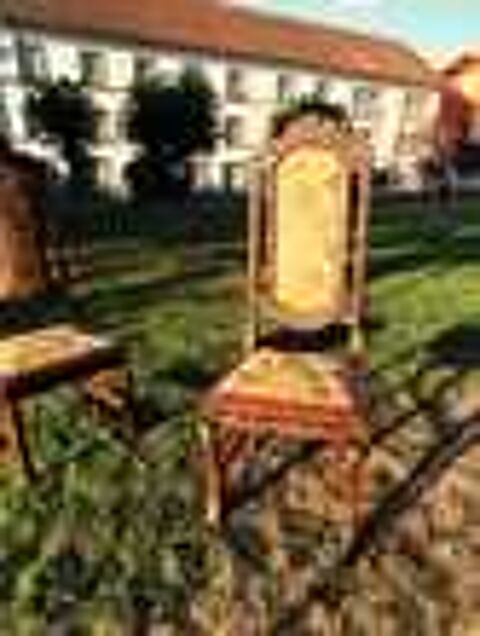 chaises style Renaissance
Meubles