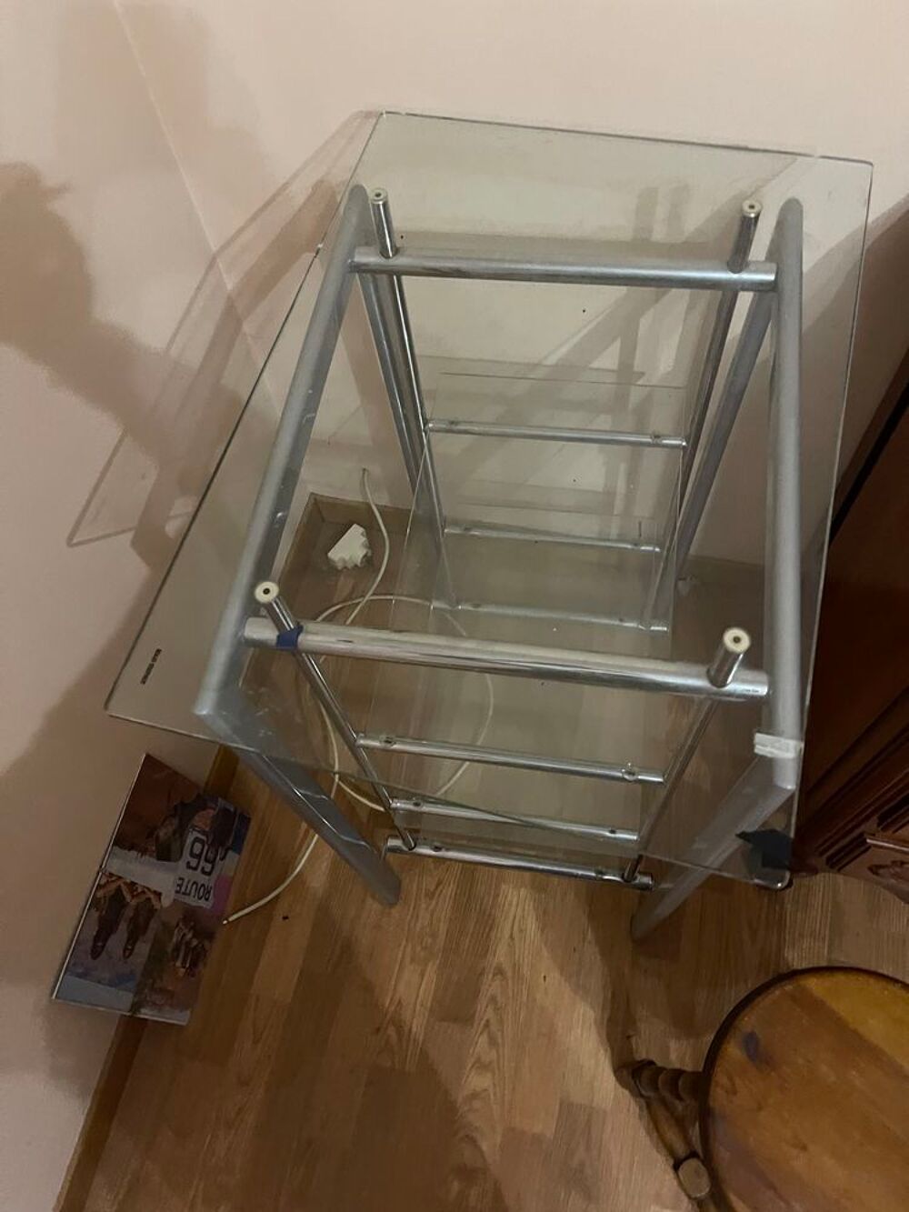 Meuble en verre : desserte Meubles