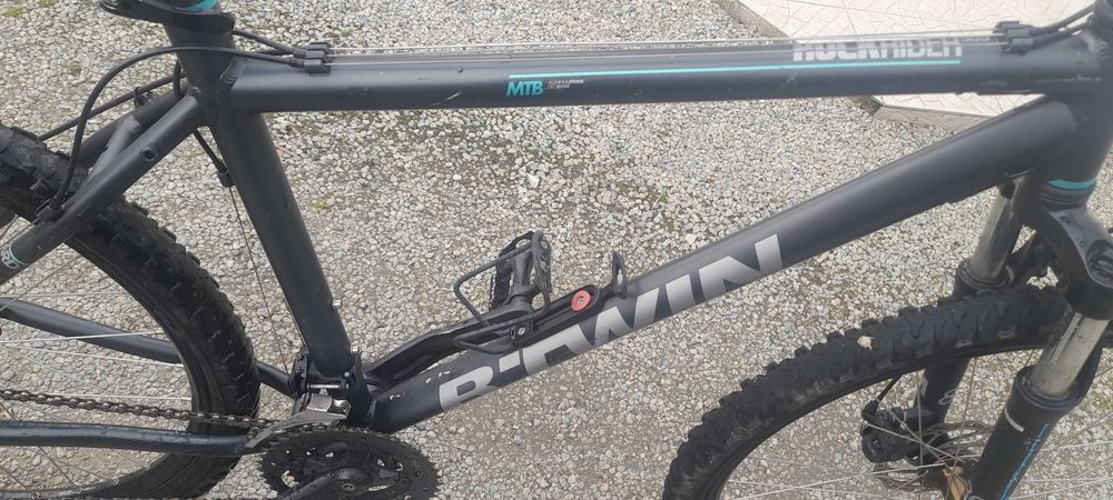V&eacute;lo rockrider &eacute;tat parfait ann&eacute;e 2020 prix 100E Vélos