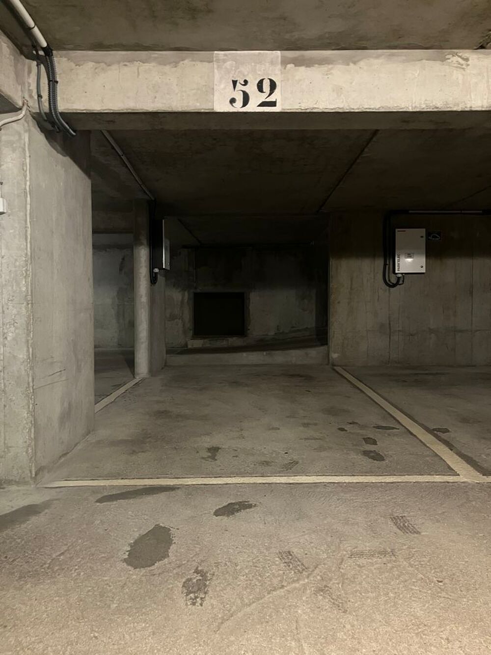 Location Parking/Garage Place Parking avec Borne Electrique - Centre-ville Châtillon Châtillon