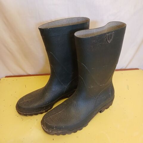 bottes caoutchouc P 42 4 Vendeuvre-du-Poitou (86)