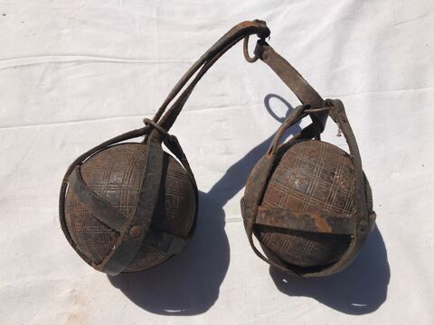 Boules anciennes 15 Mottier (38)