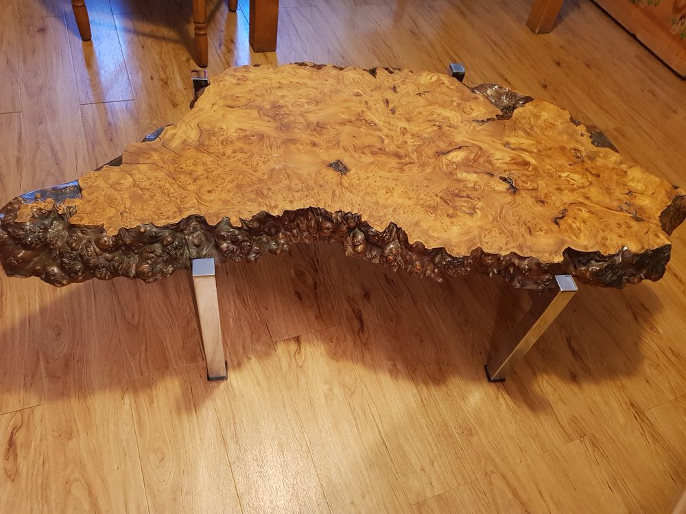 table basse en loupe d'orme Meubles