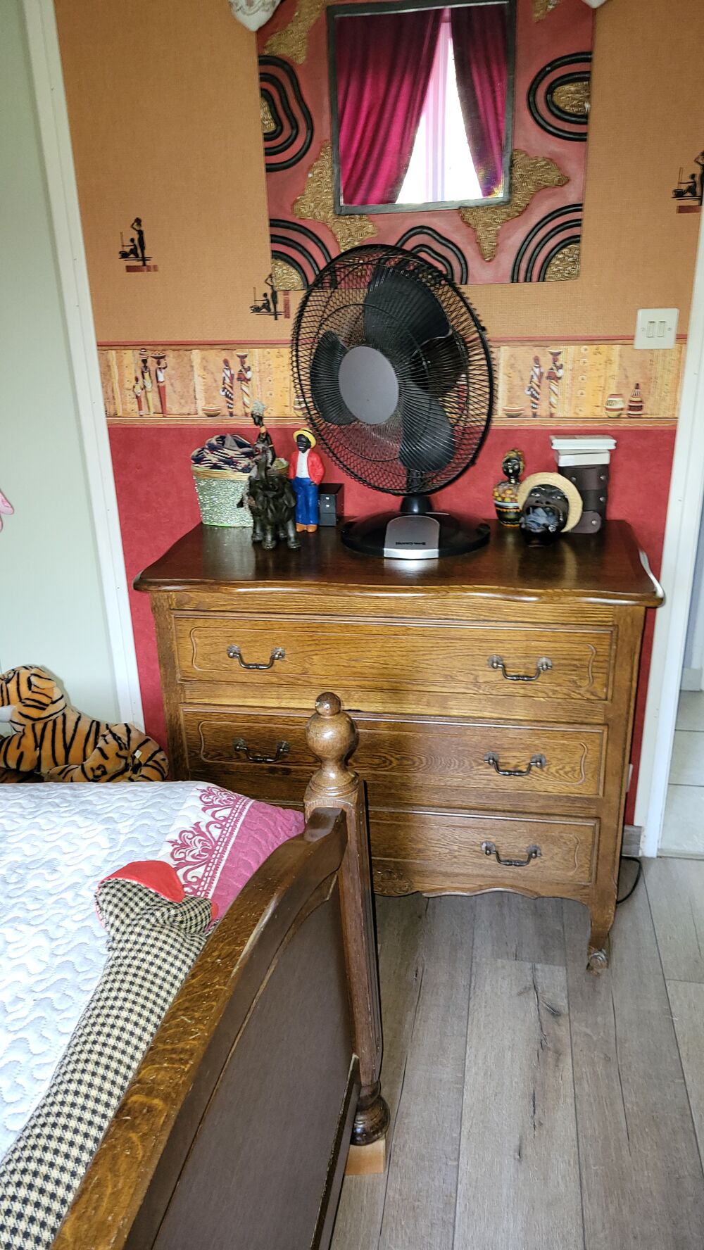 Chambre &agrave; coucher compl&egrave;te Meubles