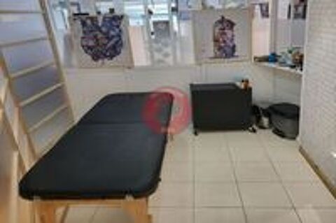   Entreprises Commerces / Vente Commerces - 48 m² 