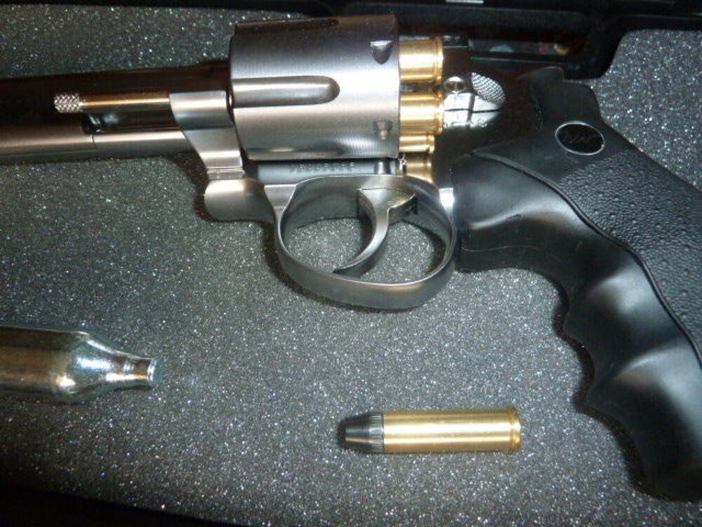 Pistolet dan-wesson diabolo4,5 Sports