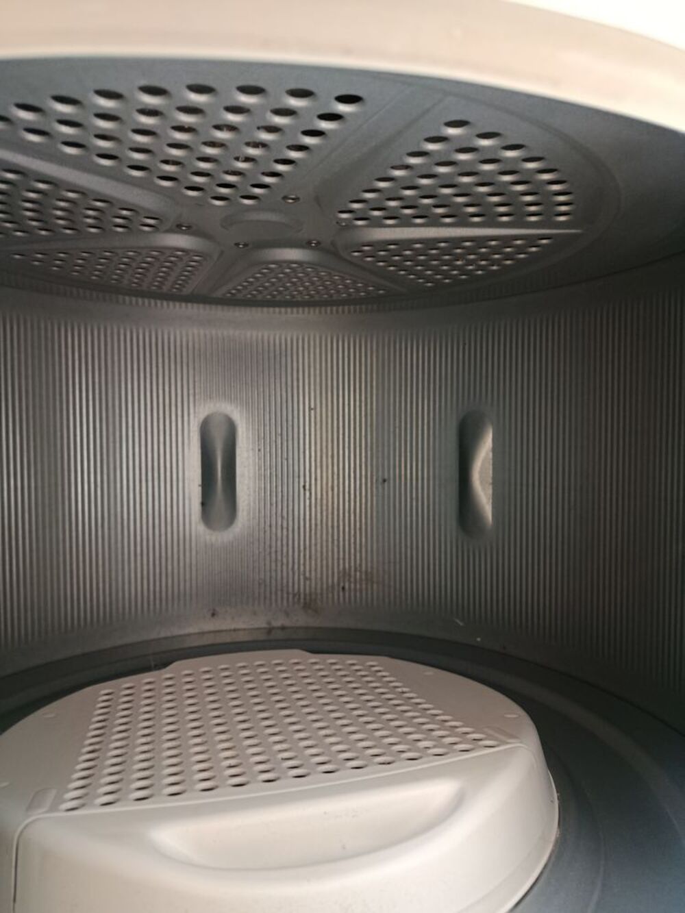 S&egrave;che linge &agrave; &eacute;vacuation Brandt ETE6115F Electroménager