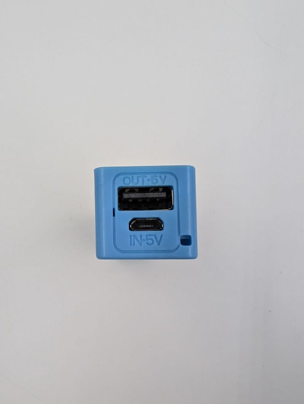 Power Bank bleu ciel sans c&acirc;ble Téléphones et tablettes