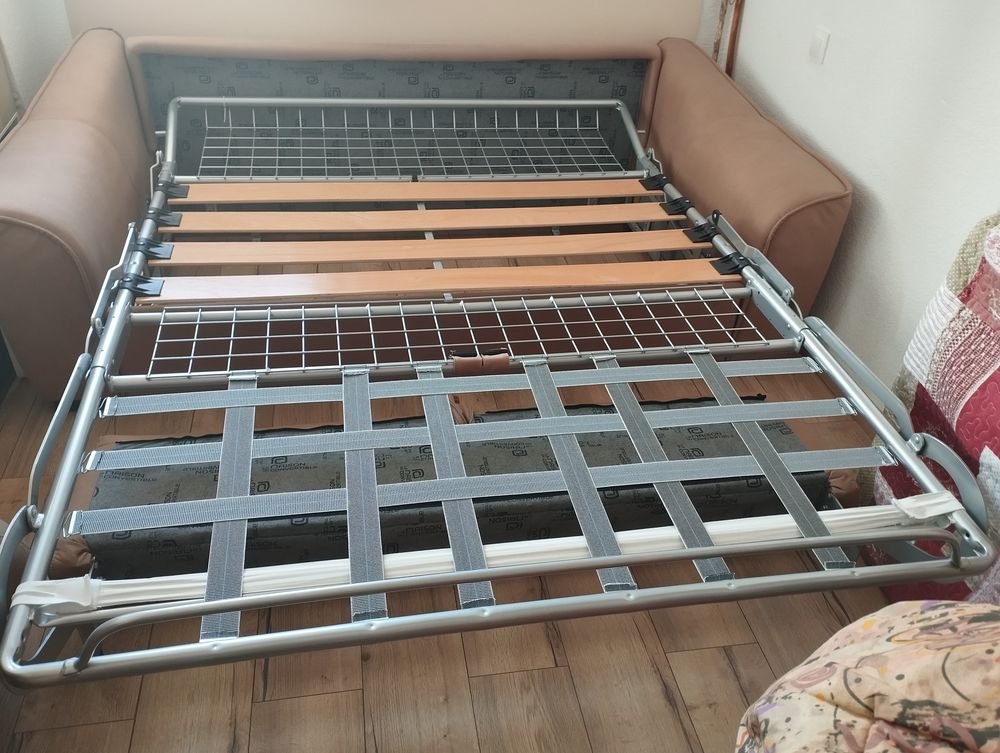 Canap&eacute; convertible en tissu beige Meubles