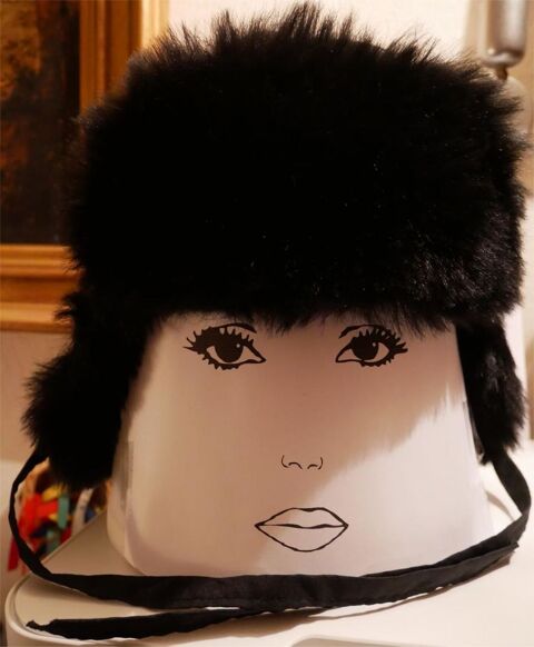 chapka  fabrication fran�aise 35 Saint-Germain-du-Plain (71)