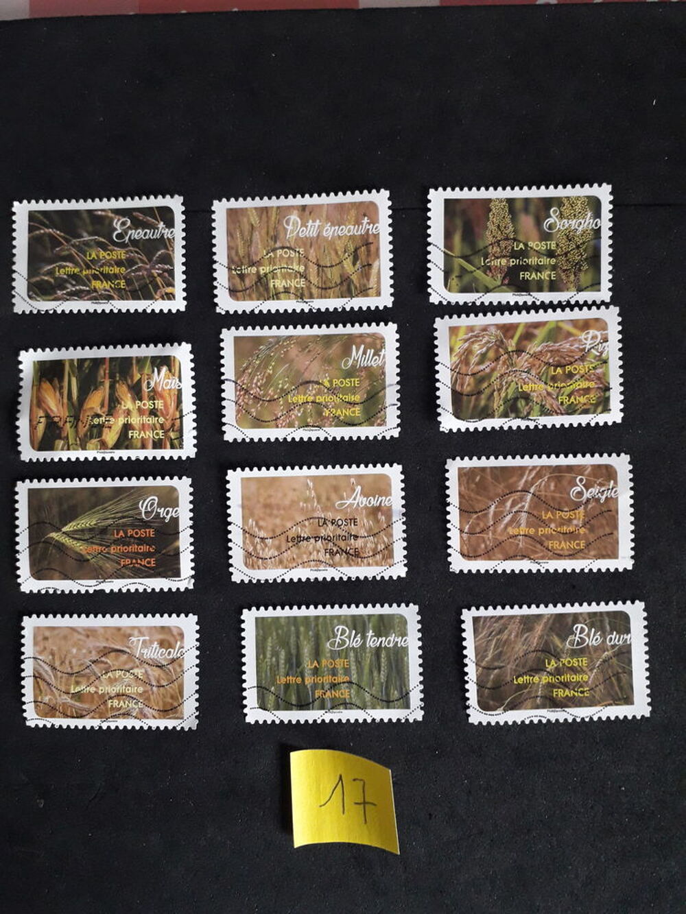 2S&eacute;ries compl&egrave;tes de timbres 0,40€ la s&eacute;rie.17-19-
