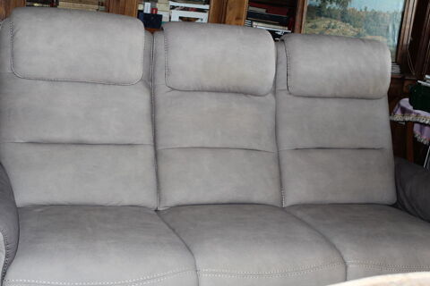 Faites vous plaisir
SUPERBE CANAPE 499 Roman�che-Thorins (71)