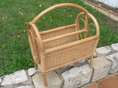 Porte-revues 15 Blois (41)