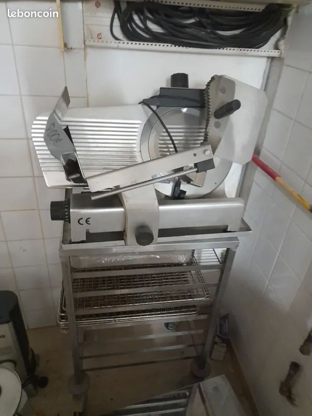 Trancheuse tout inox 
Electroménager
