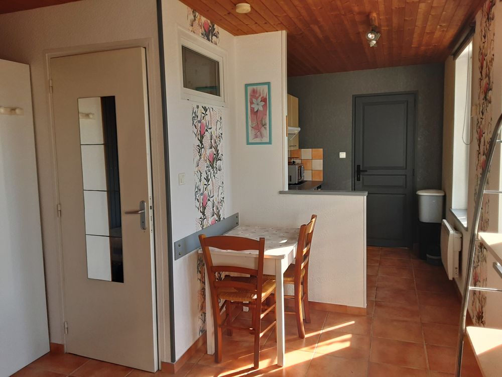 Location Appartement studio pour étudiant (es), stagiaires. Saint-martin-au-laërt